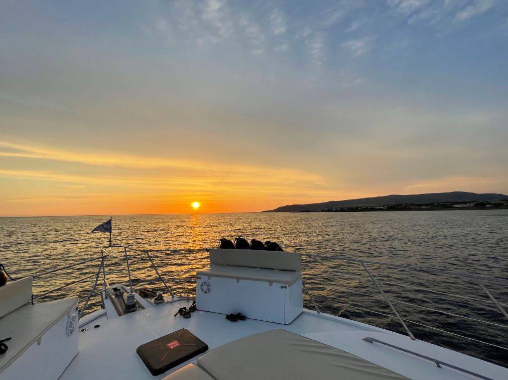 sunset boat trip kefalonia