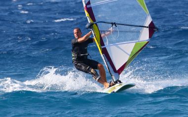 Samos windsurfing